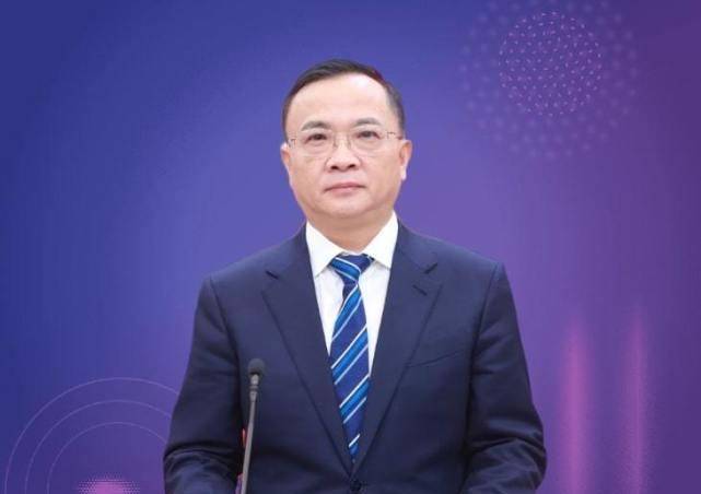 湘西花垣县富豪排行_湖南湘西2023年五大富豪,个个都是高学历,宿华身价暴跌105亿