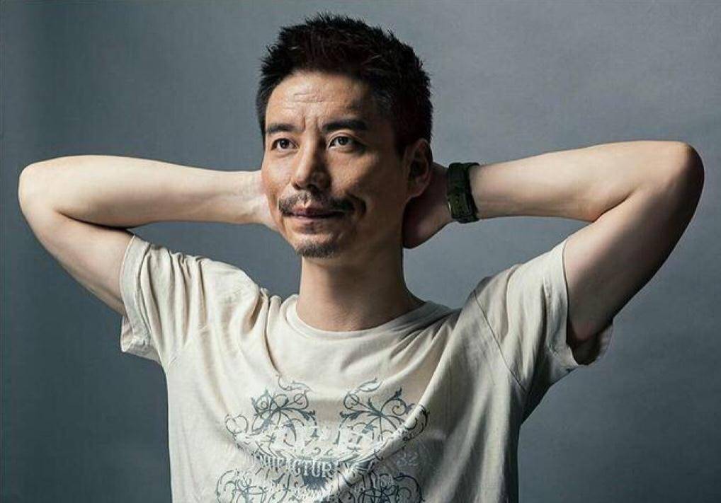 出道21年,只演过配角的杨浩宇,却凭"杨氏幽默"人称"小葛优"_杨皓宇