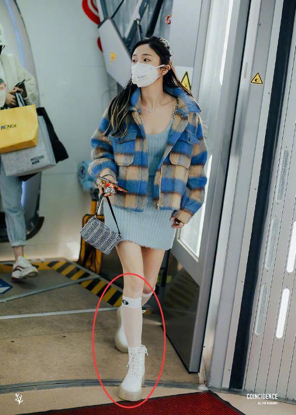 穿上10个瞬间显白的色号,美腿真的很美_袜子_效果_化学反应