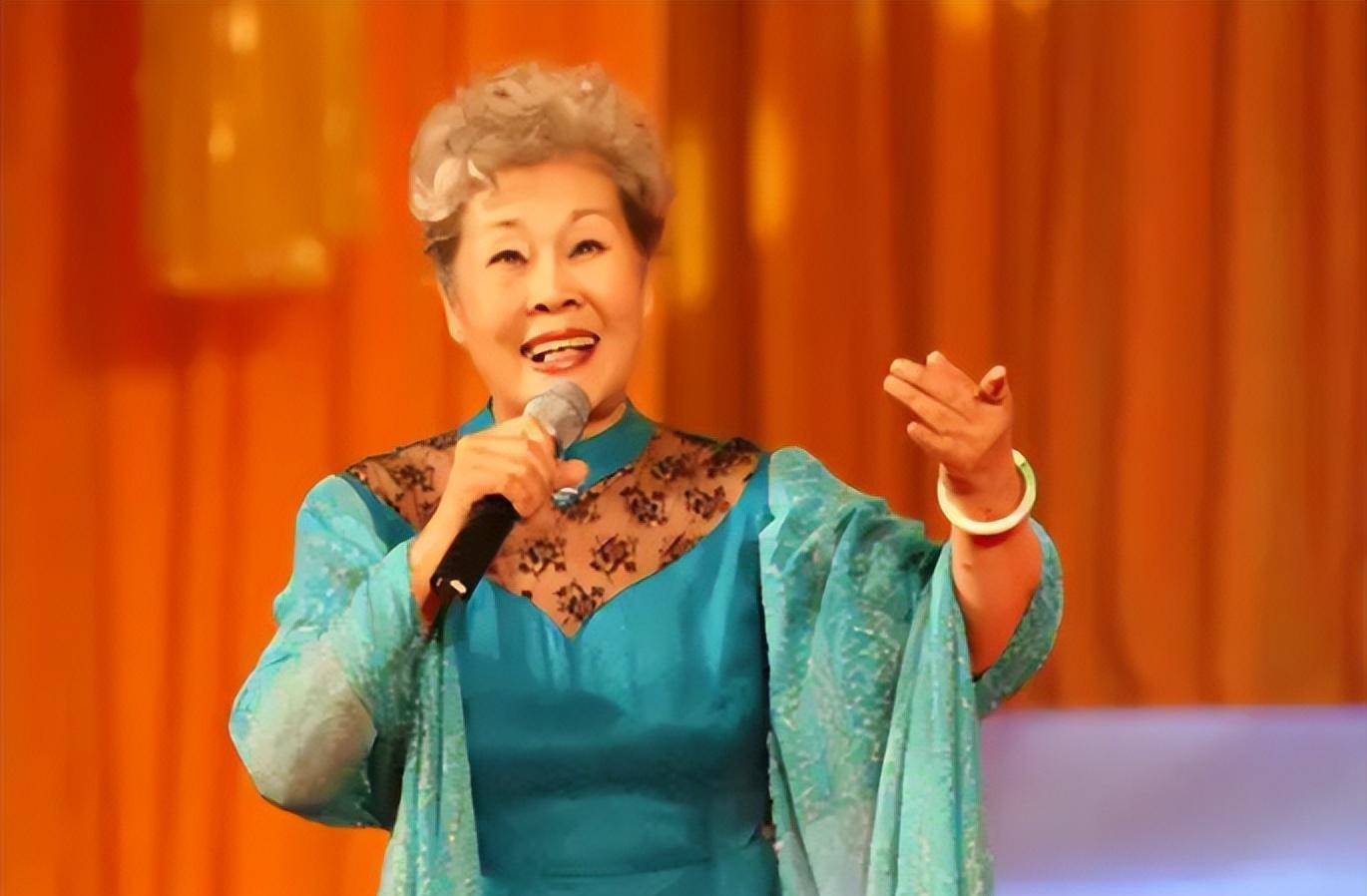 随着于淑珍年龄的增长,她很难长时间持续唱歌,她也减少了演出次数.