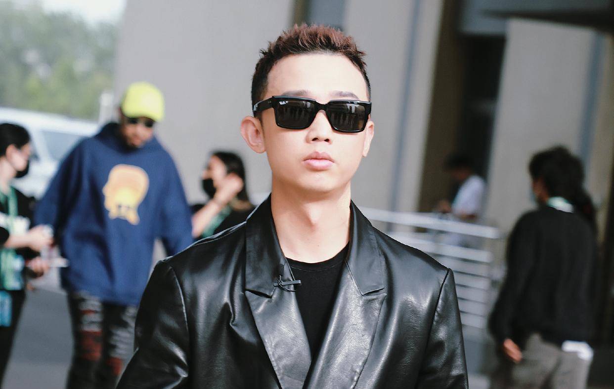 高高丁震哥说说他的说唱界同行,gai哥和盛宇很牛!_rapper_事情_马思唯