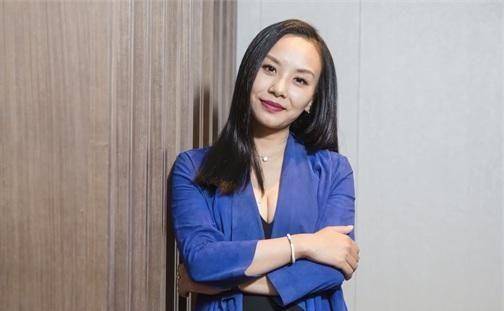 李巍经商不输其丈夫?