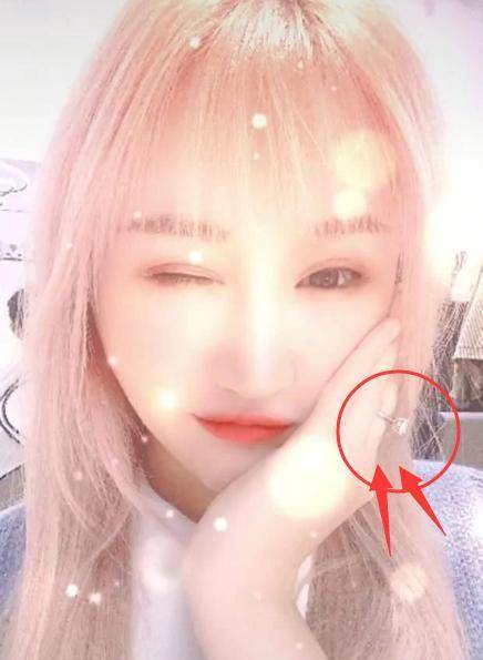 梦泪直播"秀恩爱"?