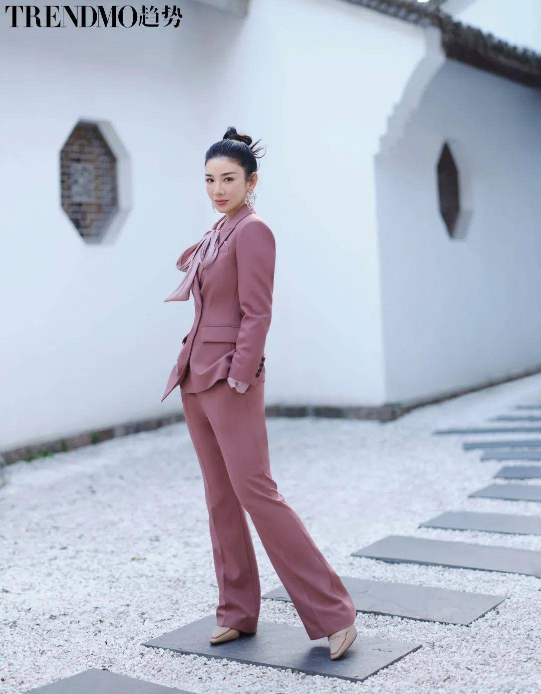 trendmotrends-黄奕内功_女儿_经历_状态