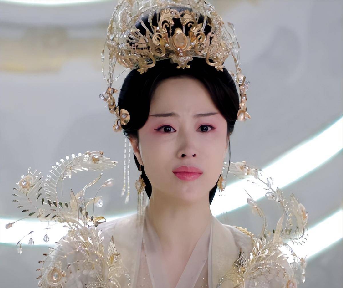 《星落凝成糖》胡然妩媚妖娆,苑冉温柔甜美,中年魅力十足_孔宋_气质