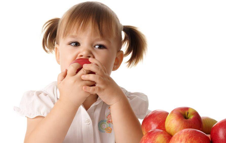 6岁女童连续三年饭后吃果子,引发脾胃早衰,医生:家长无知害娃_孩子