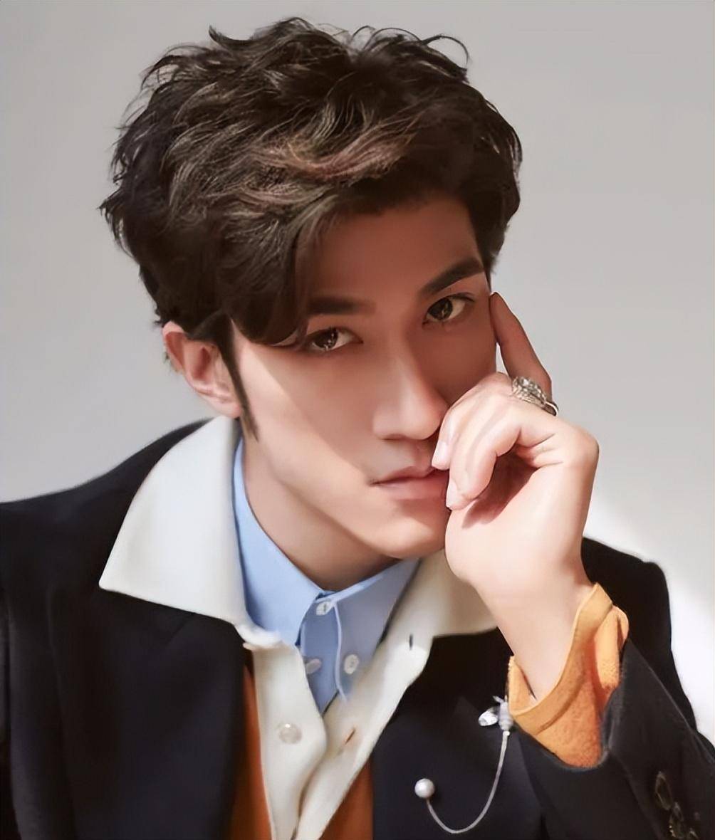 李治廷自曝已婚戴钻戒,外籍妻子被曝圈外,疑似流产_初恋_朋友_中国