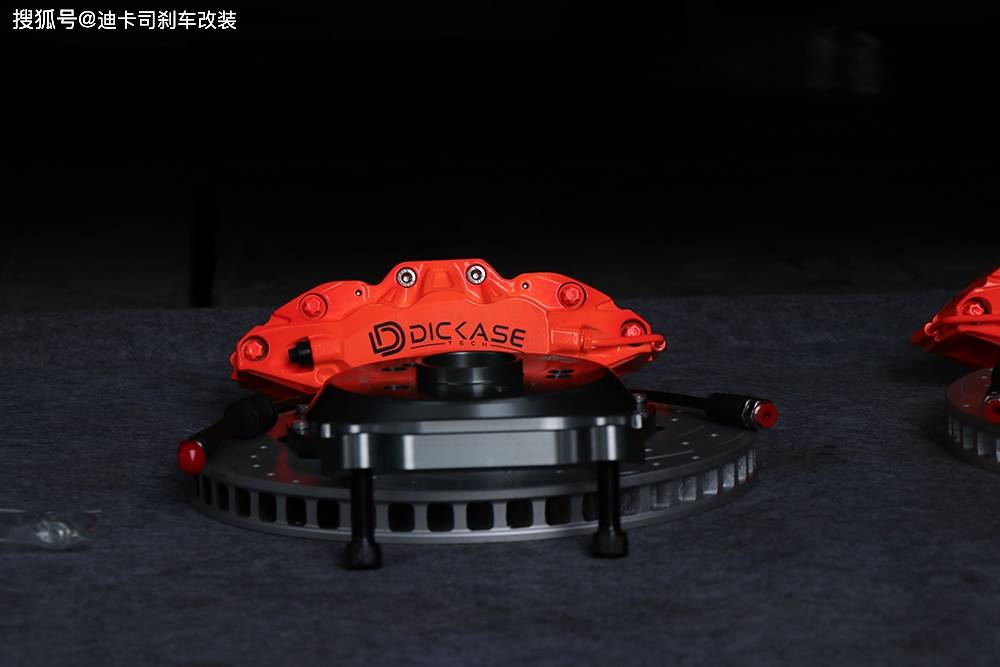 刹车改装案例|哈弗h6升级迪卡司d61大六活塞卡钳套装_搜狐汽车_搜狐网