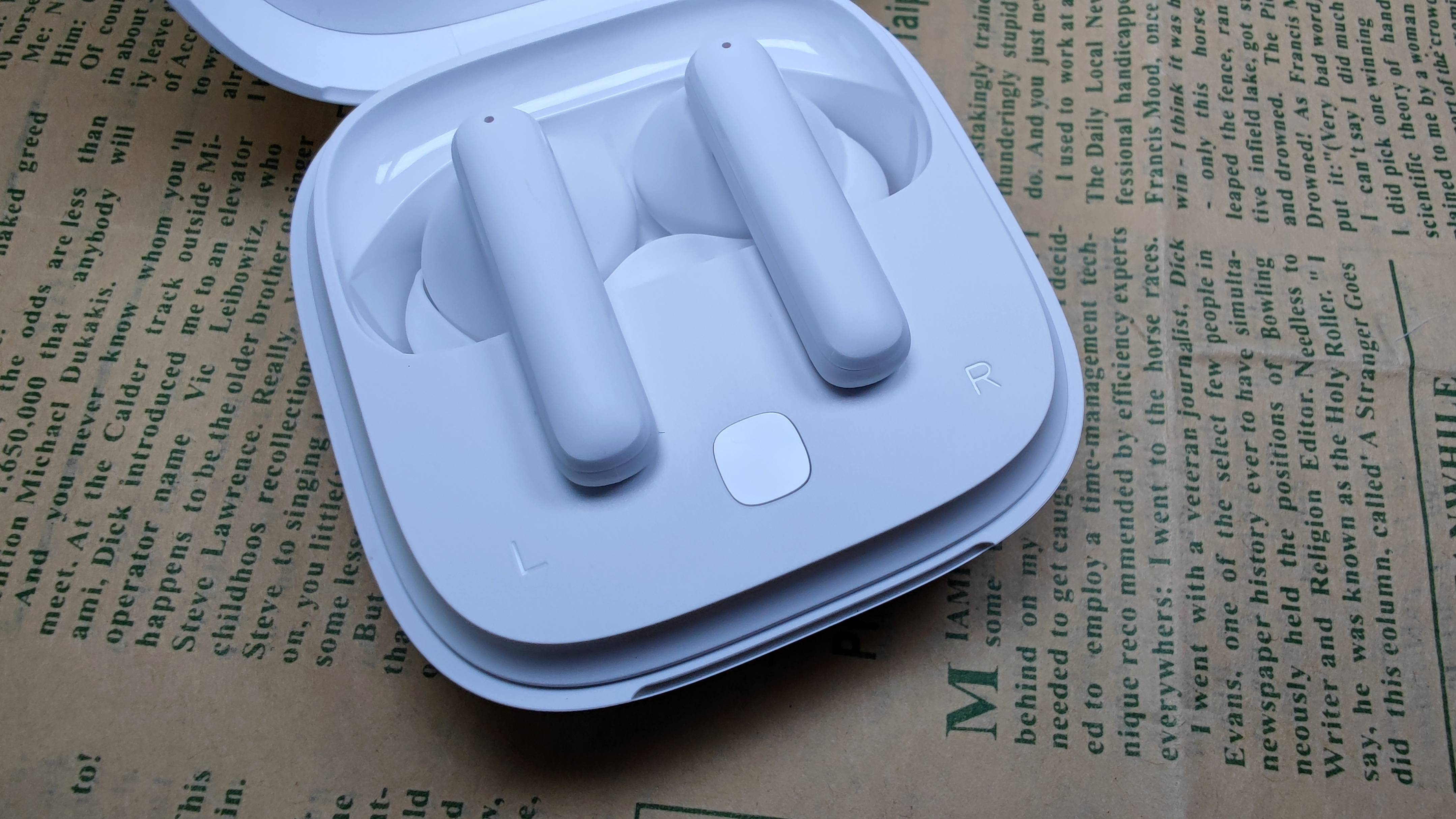 学生党的福音 qcy t13 anc蓝牙耳机_充电_整体_模式