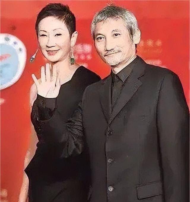 徐克晋升准爸爸,小30岁女友疑似怀孕,丁克谣言不攻自破_施南生_时候