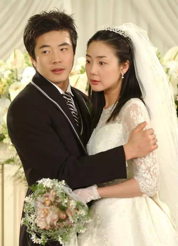 裴勇俊的艺人_八卦明星裴勇俊图片_明星裴勇俊八卦