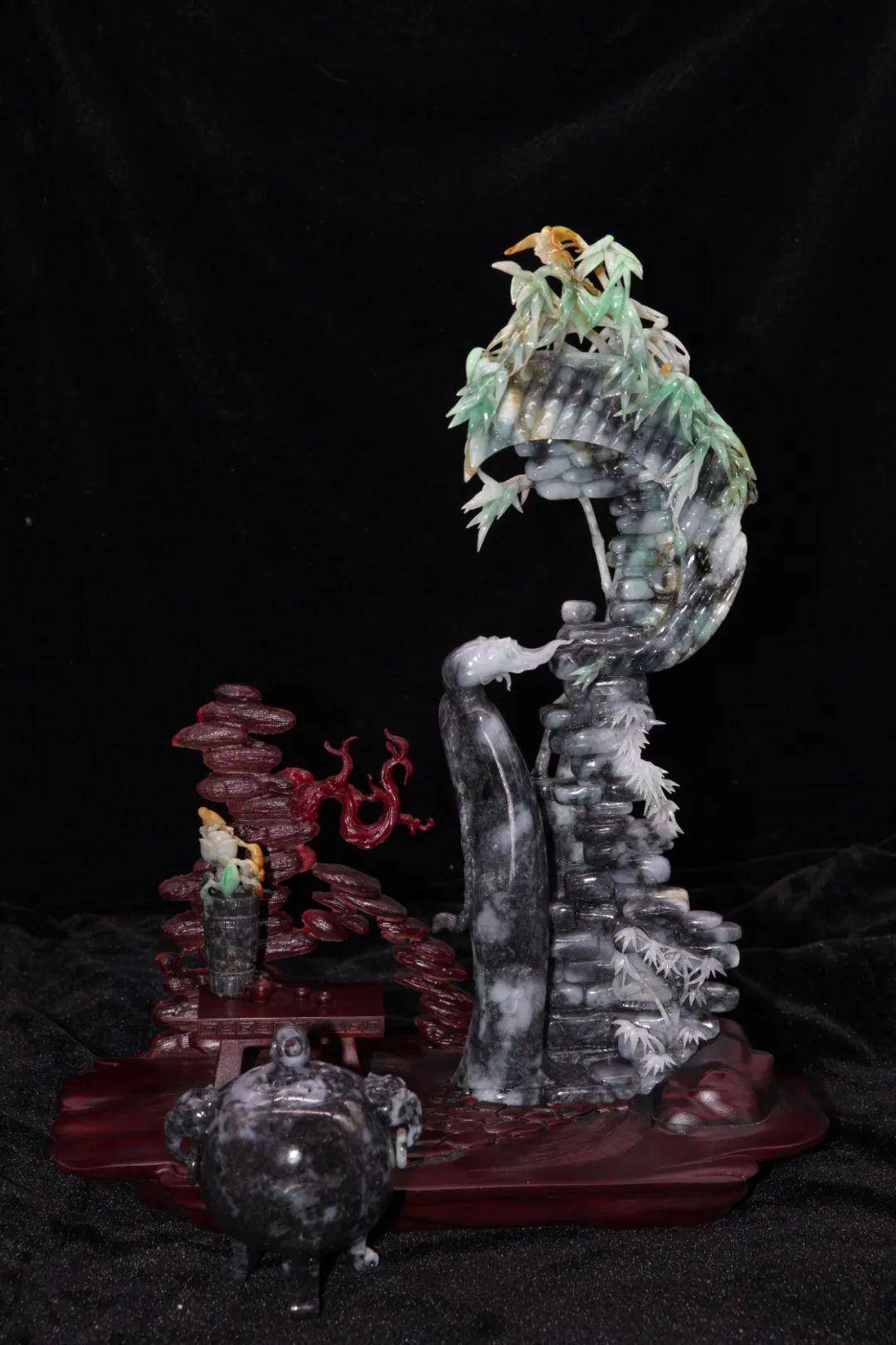 腾冲"卞和杯"玉雕大赛专业组(翡翠)作品线上展览_材质_简介_边城