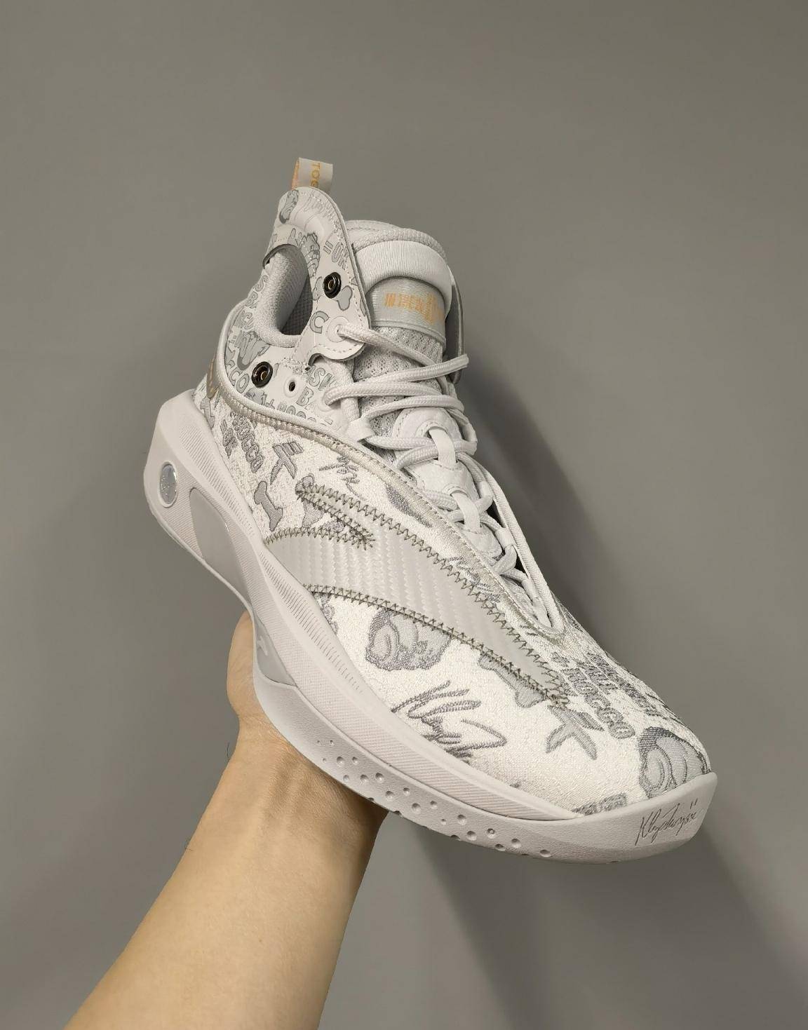 安踏kt8"rocco"配色曝光!