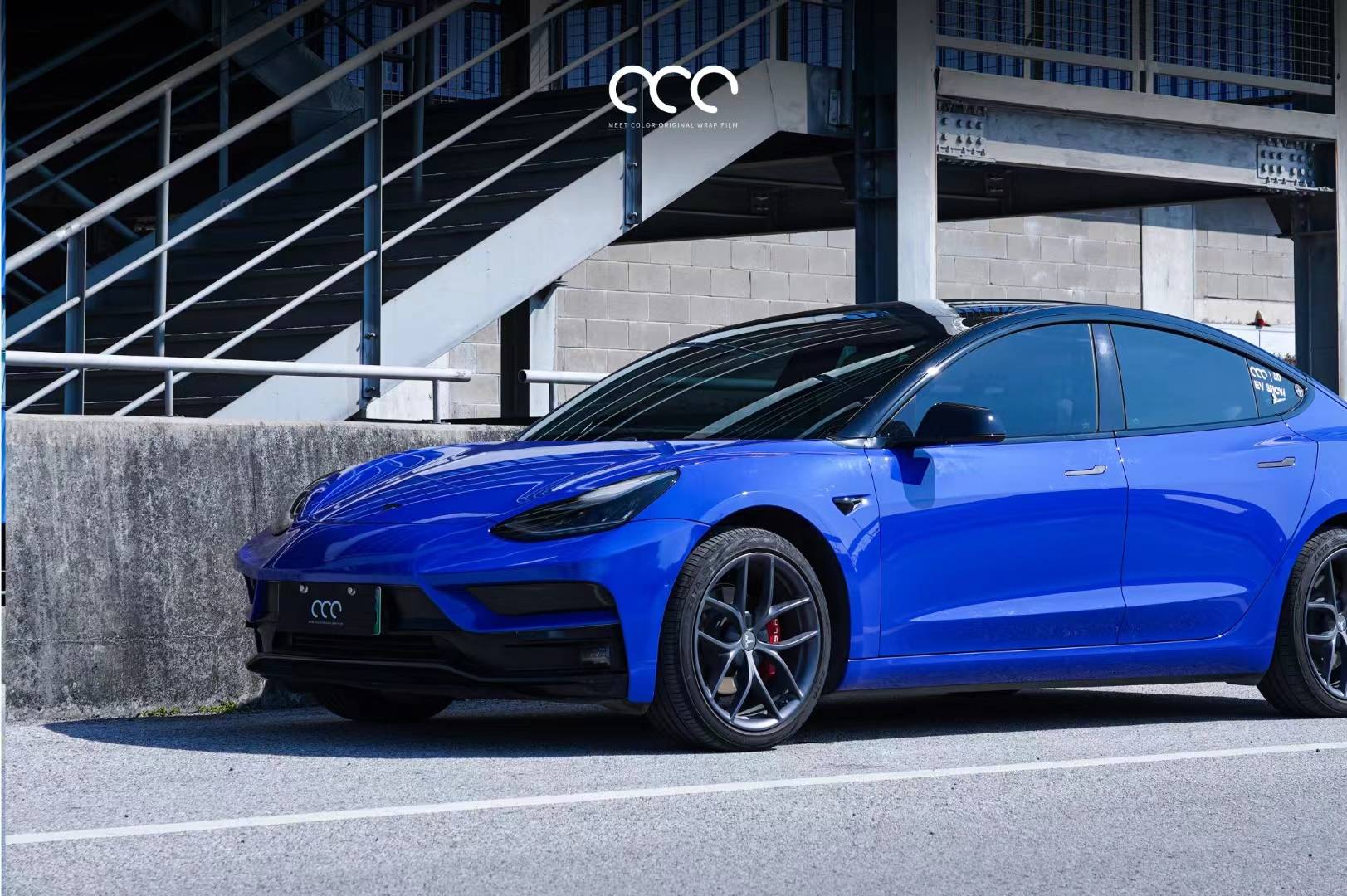 特斯拉漫彩改色膜摩洛哥蓝,穿透心灵 洗涤灵魂_无尽_余味_蓝色