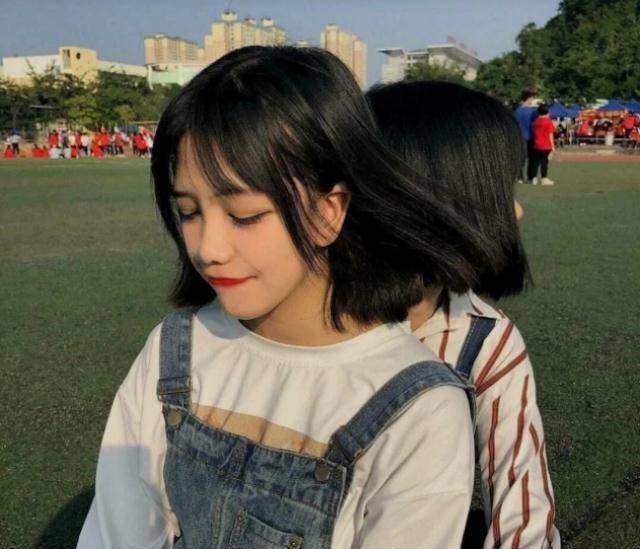 女朋友头像:女朋友就是越宠越逼,不过关系还是不错的_最好的_岁月