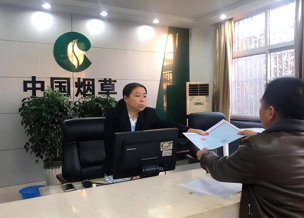 烟草局一位员工的"工资条",10万申报税额令人羡慕,实发工资更诱人