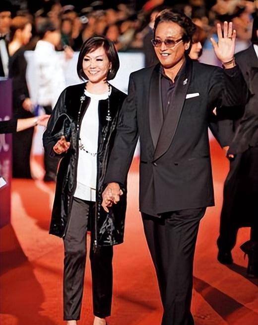 事实证明,秦祥林已经活成了一个"笑话"