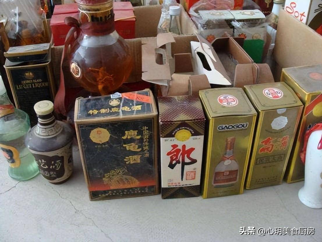 未开封的白酒，放10年还能喝吗？酿酒师给出正确答案，涨知识了_茅台_