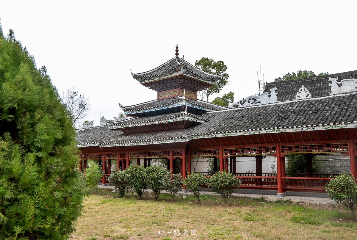 世界最高最大的侗族鼓楼,位于贵州天下第一侗寨,不用一钉一铆_三宝