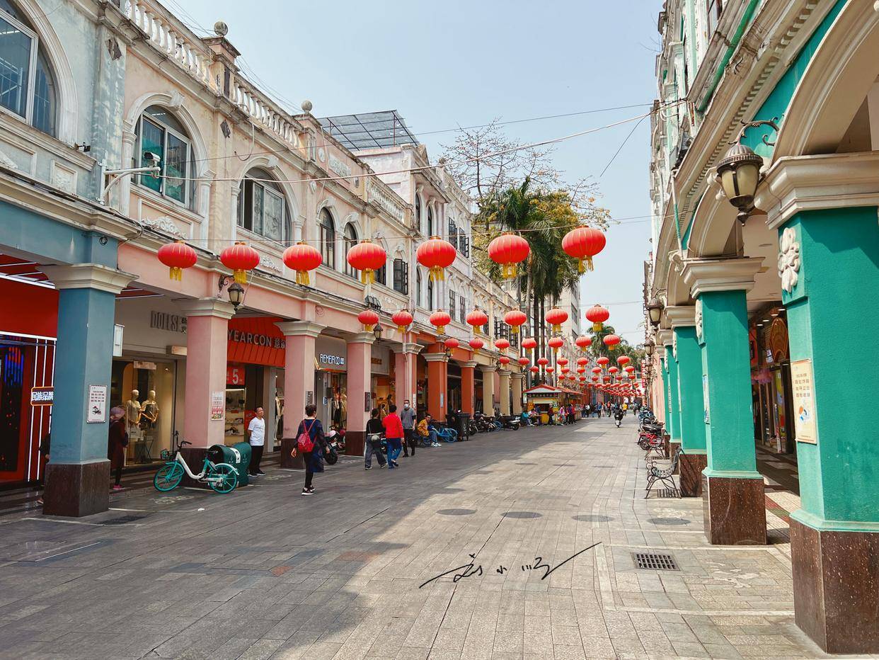 佛山顺德著名的步行街,就在清晖园附近,被称为"顺德版上下九"_华盖