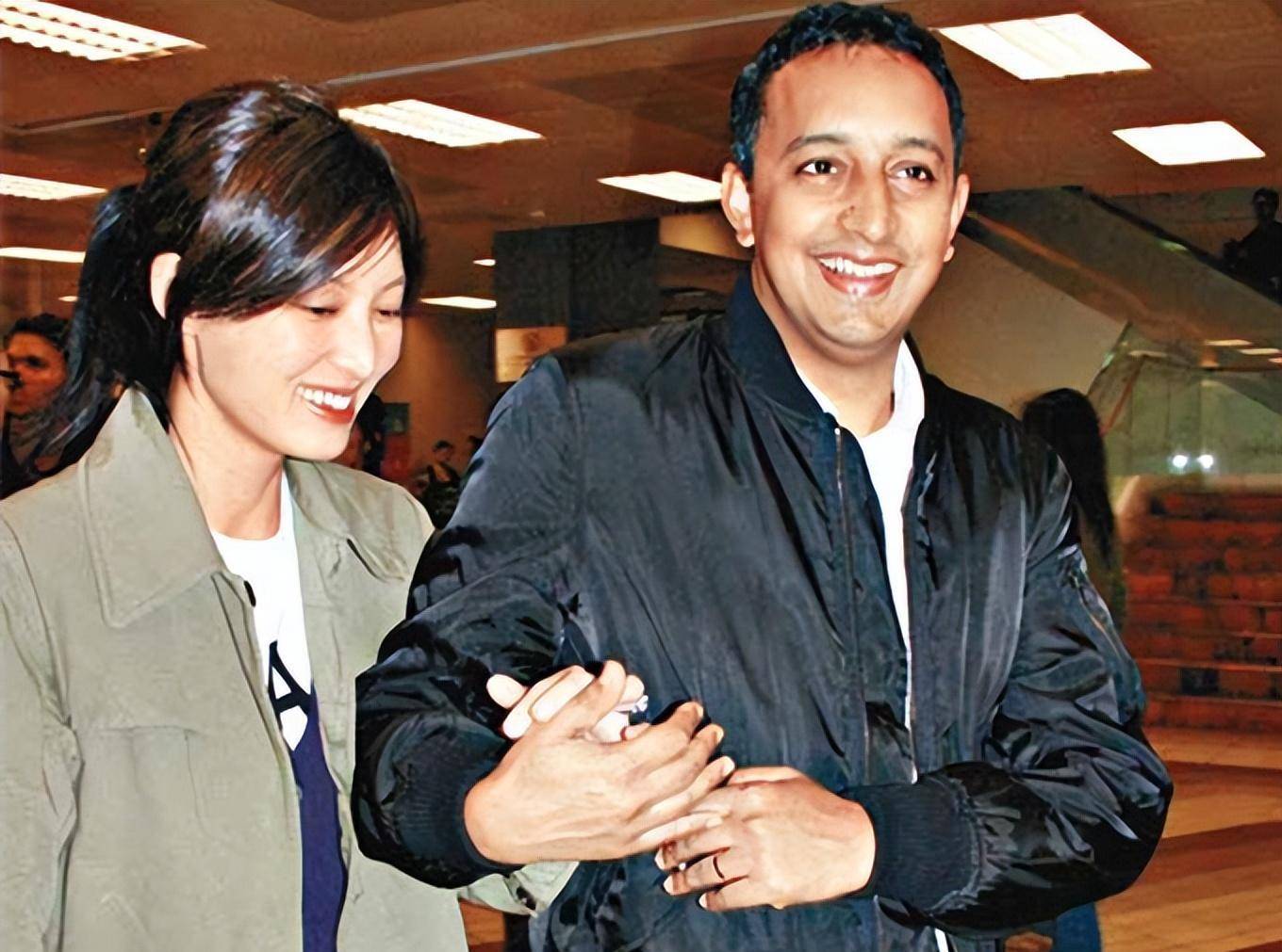 tvb女星周嘉玲嫁印度人近况,52岁气质仍出众,结婚18年恩爱如初_梁朝伟