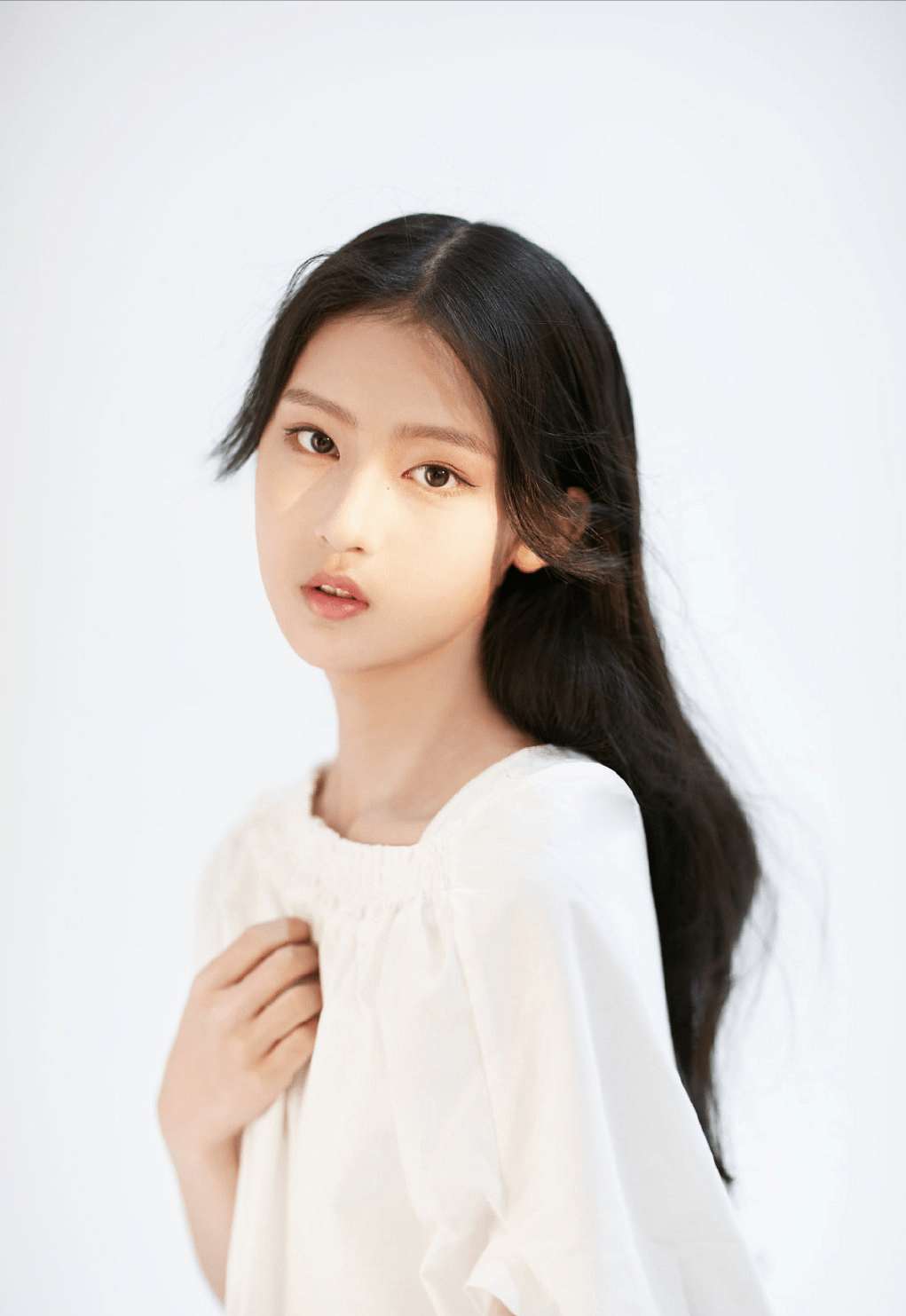 13岁张婉儿出演霸凌女孩,拍完大家破防了_王圣迪_演技_电影