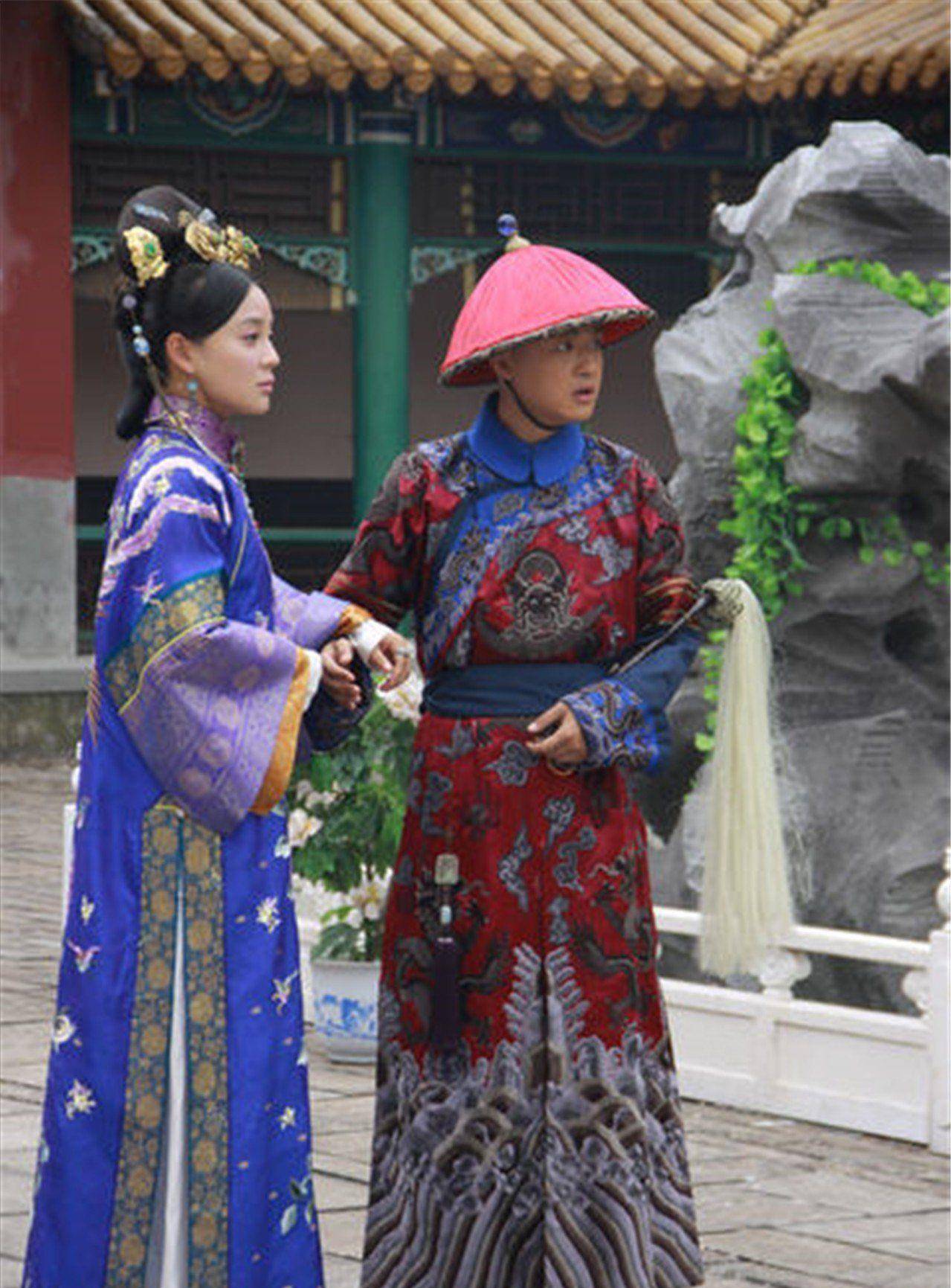 古代妃子被打入冷宫,为何太监们还抢着伺候?_皇帝_变态_主子