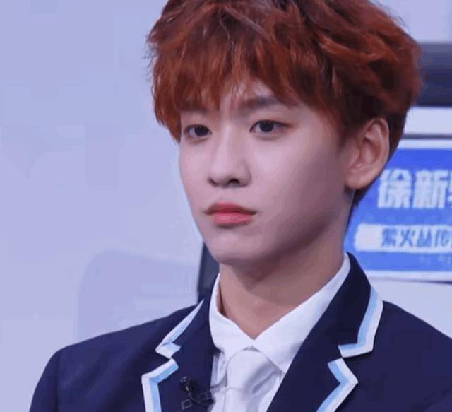 但这些都还不致命,最坏的结果也就是余景天退赛然后c位另选其人罢了