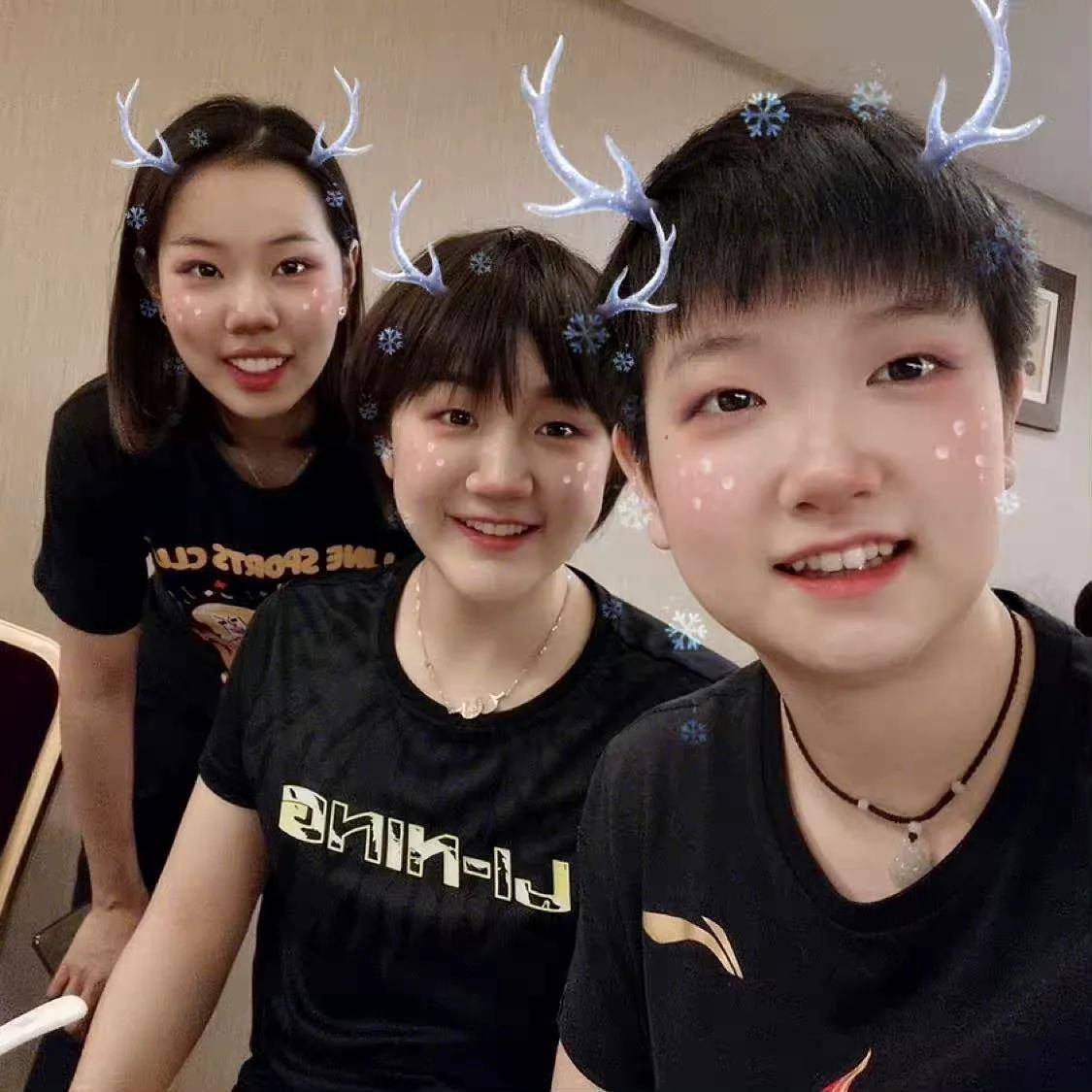 顾玉婷的丈夫,叫聂靖炜,比她大两岁,不是体育圈的人,是办企业的,一名