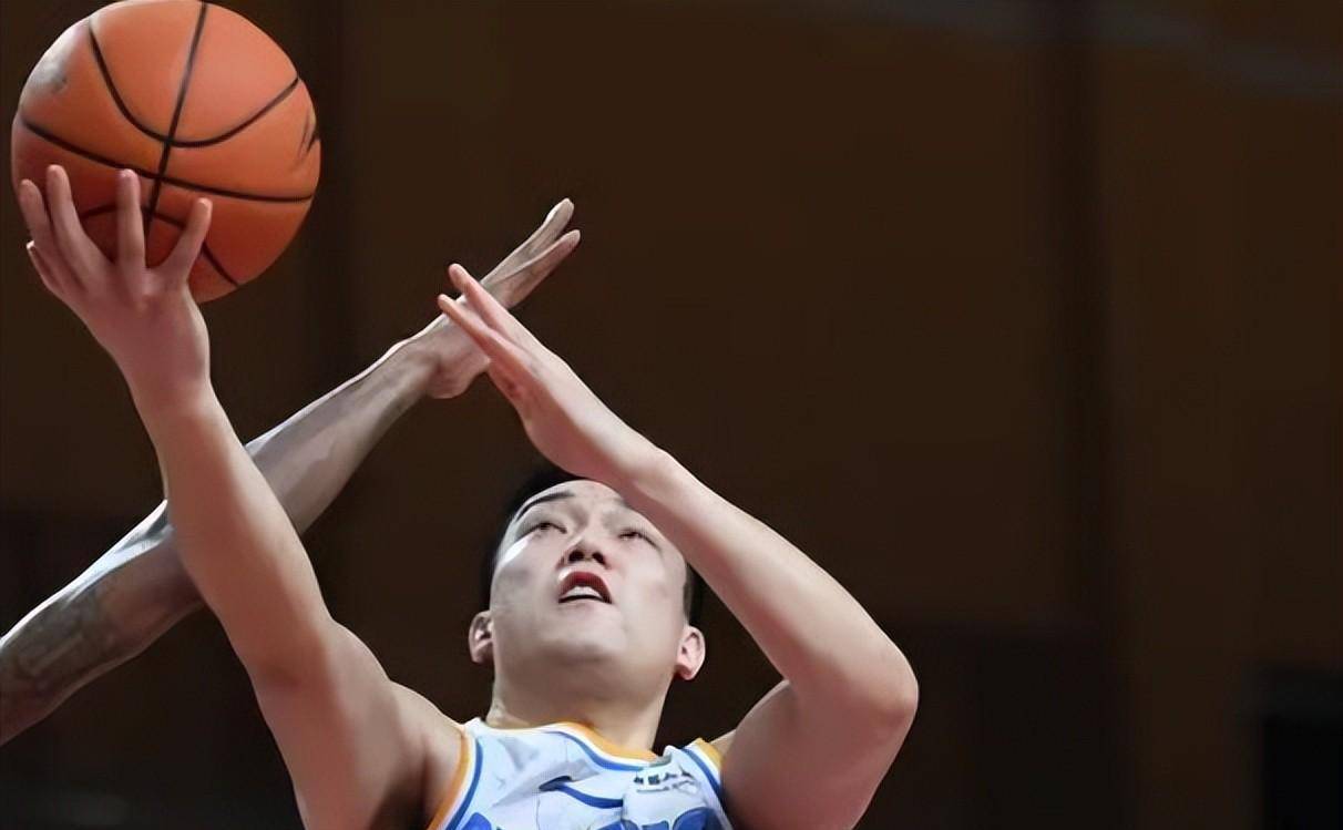 cba三消息:同曦主帅赛后暴怒,张才仁成受益者,李楠握手被拒绝_江苏队