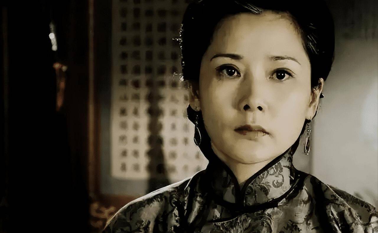 《红粉》:出卖肉体求生,为娼为妓成浮萍,被迫委身丑男_秋仪_生活_妓女