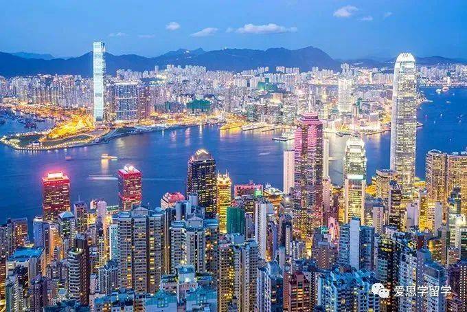 香港vs新加坡教育优势对比_香港留学vs新加坡留学_新加坡硕士留学