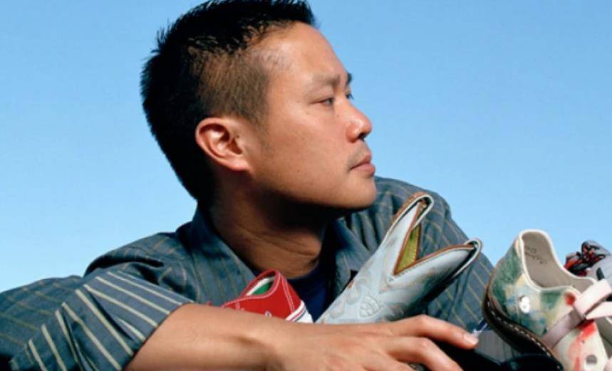 2次创业成亿万富翁,一年狂赚10亿美元_谢家华_蚯蚓_美国