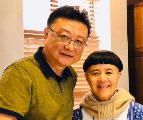 金龟子王宁的"童话爱情":世人都说我俩不般配,32年我俩还一对_刘纯