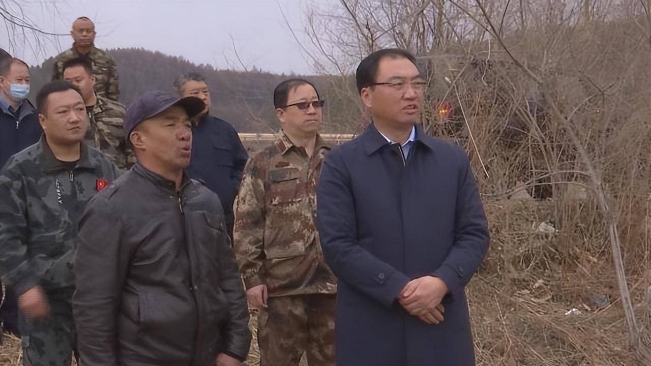 林口县委书记付刚赴奎山镇调研秸秆离田,田长制煤矿安全生产工作_防范