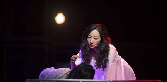 歌舞剧《白夜行》韩雪假唱录音,这不是专业,是降低行业标准_音乐剧