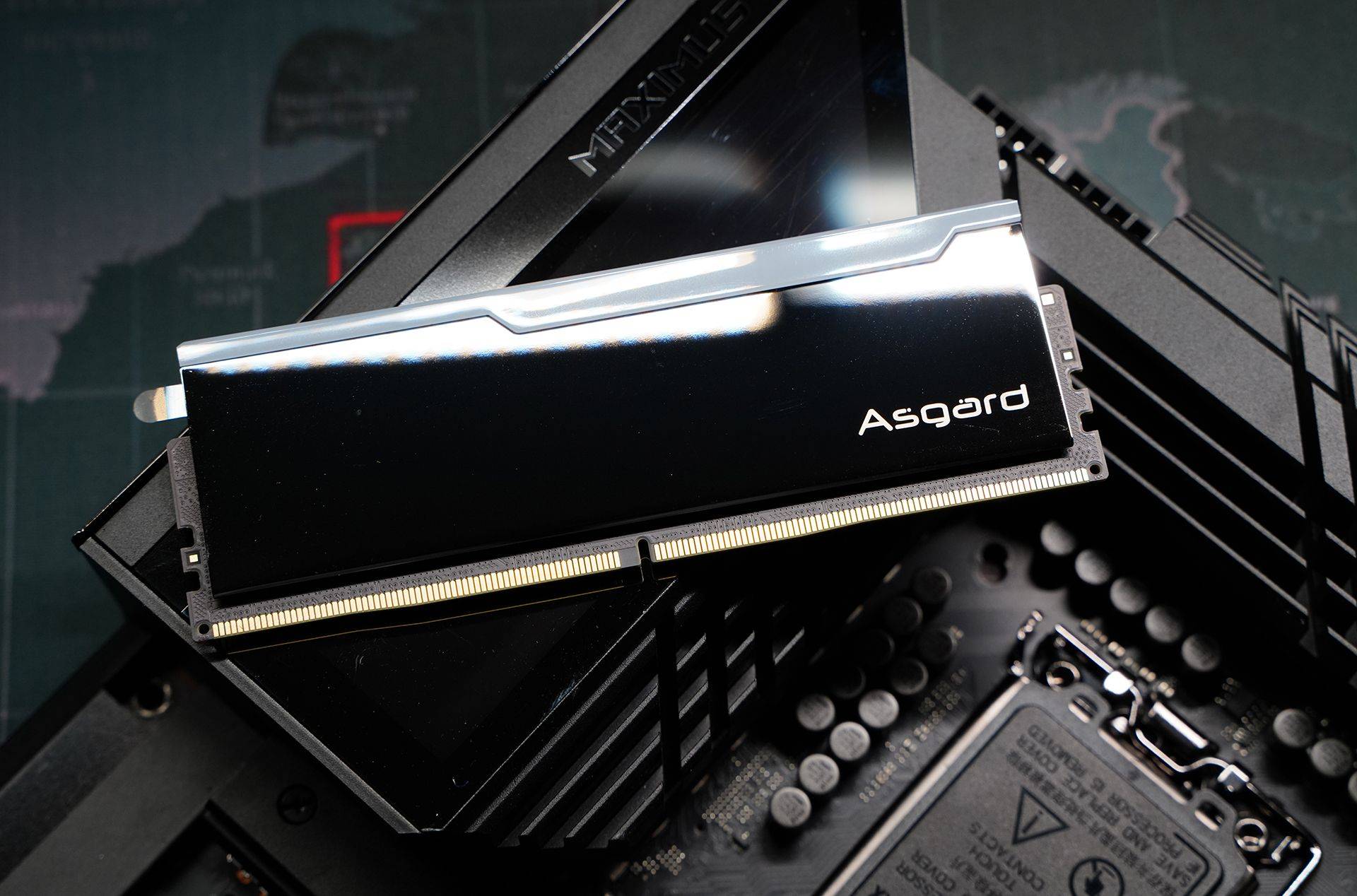 一键超频7200mhz轻松爽高频 阿斯加特博拉琪ddr5内存评测_性能_镜面