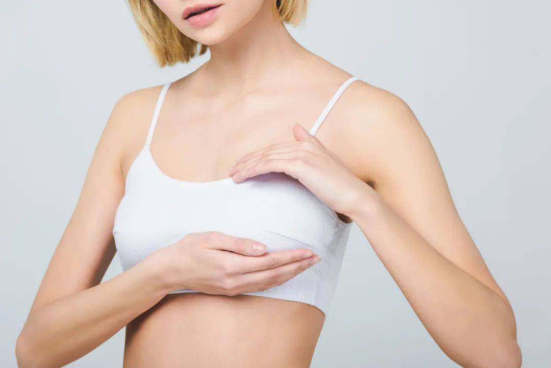 女人如何让胸变大？这四个方法能塑造完美胸部