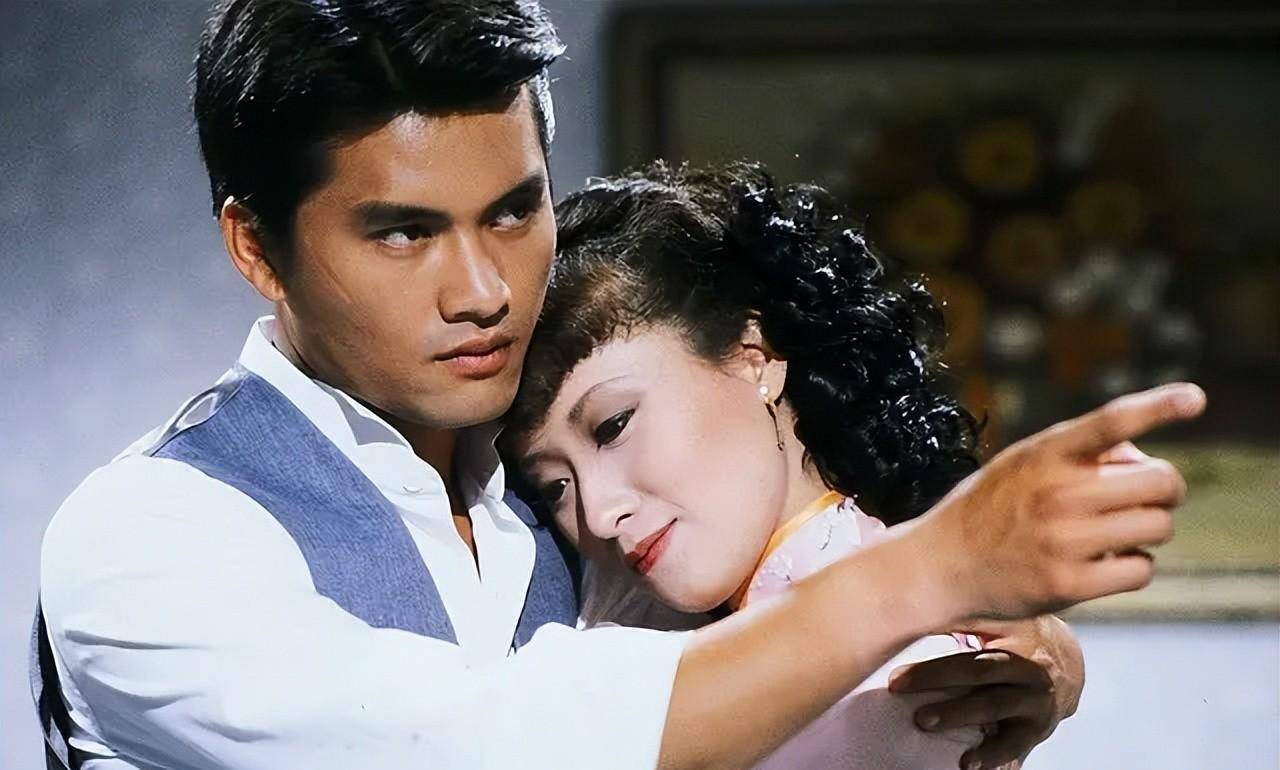 《万水千山总是情》播出41年,剧中演员境况不一,男主晚年获影帝