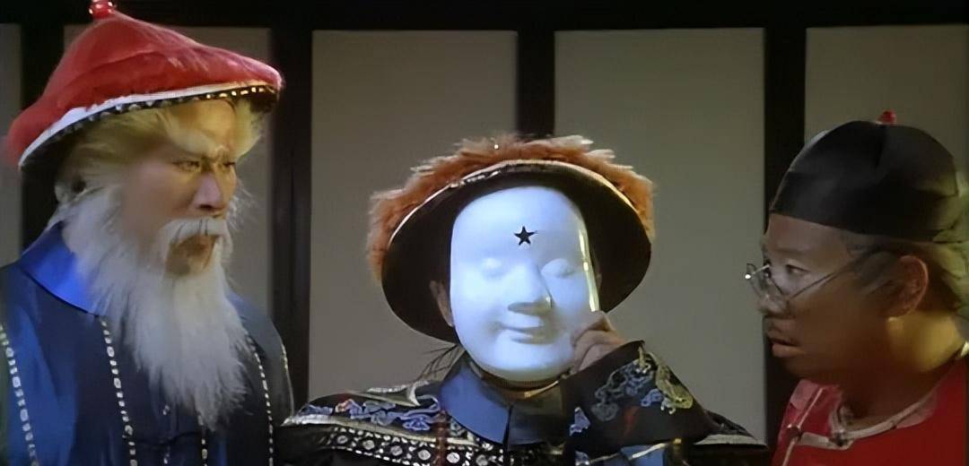 至此,包龙星终于守得云开见月明,当即回到县衙门展开翻案.