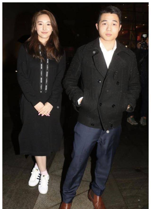 差点成何鸿燊儿媳,婚内不忠诚闺蜜男友,金融女神陈可欣不简单_何猷亨