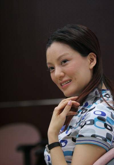 亚洲小姐彭丹:拍风月片成名,曾拒25万美金拍裸照,今现状如何?_转型_电