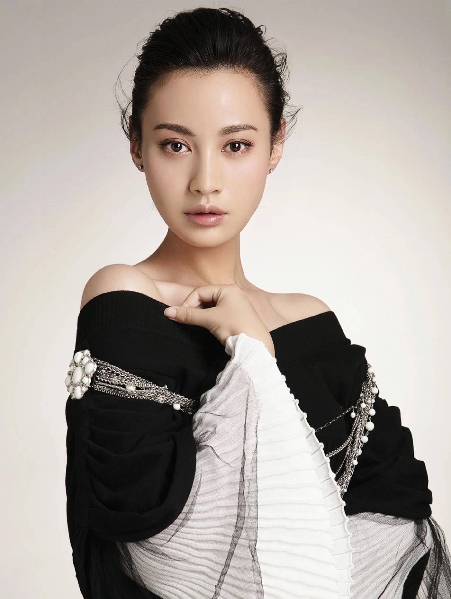 演员杨雪曾向"丑"老公求婚!他很丑,但很有才华!