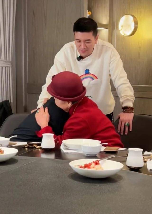 大儿子安迪青春期发胖,做事小心翼翼变拘谨_杨紫_奶奶_孩子