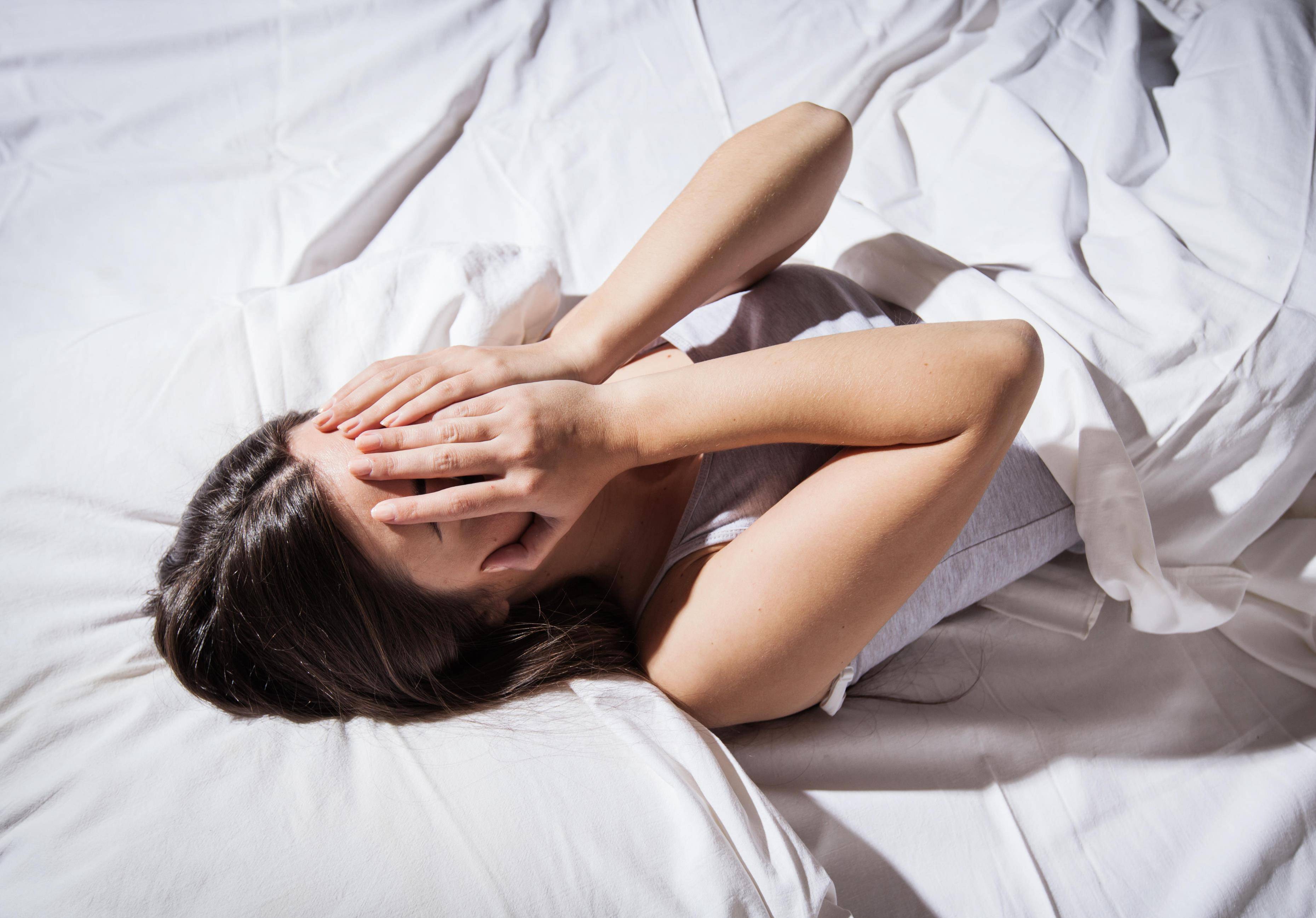 半夜总醒,焦虑烦躁,就因为做错这件事,你的肝被虐惨了_养肝_情绪_气血