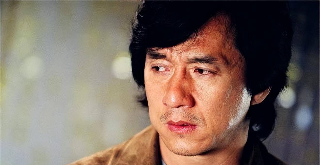 现在的环境已经不是成龙年轻时的环境了.