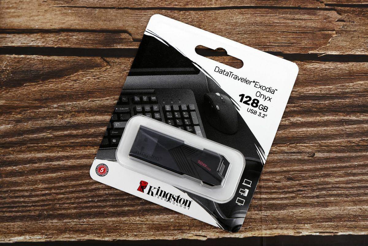 时尚外观 便捷存储 金士顿dtxon闪存盘图赏