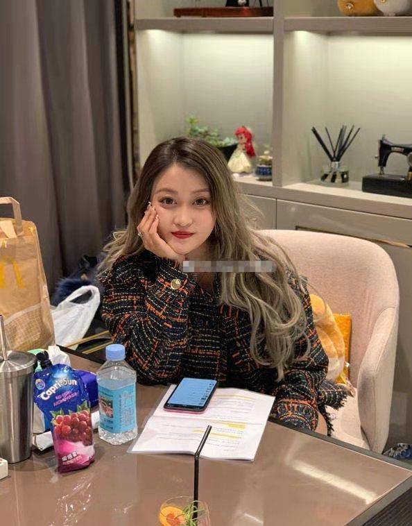 年13岁出道巴拉巴拉小魔仙饰演林美琪孙侨潞2023年跨年夜因酒离去