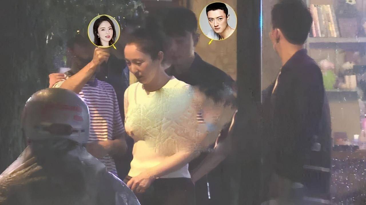 告别大11岁董璇之后,苏小玎恋上盐系文艺女友,当街搂抱已同居_女方_的