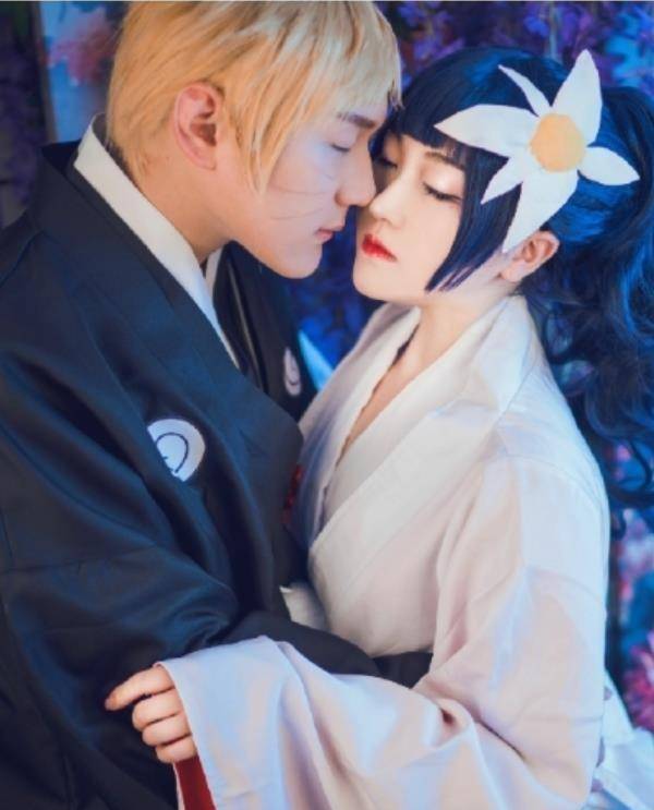 只不过也存在着一些小问题,鸣人结婚时的头发明显是寸头,而coser的